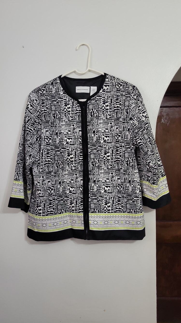 Size 12 Alfred Dunner Zip Up